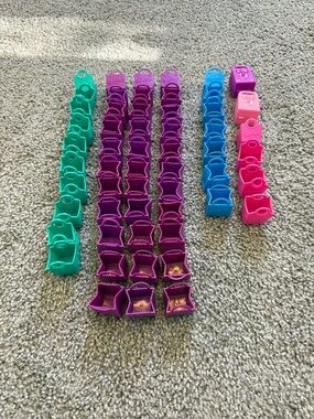 Moose Shopkins Toys Various Colors Shopping Bags Baskets Lot of 56 EUC Mixed Lot